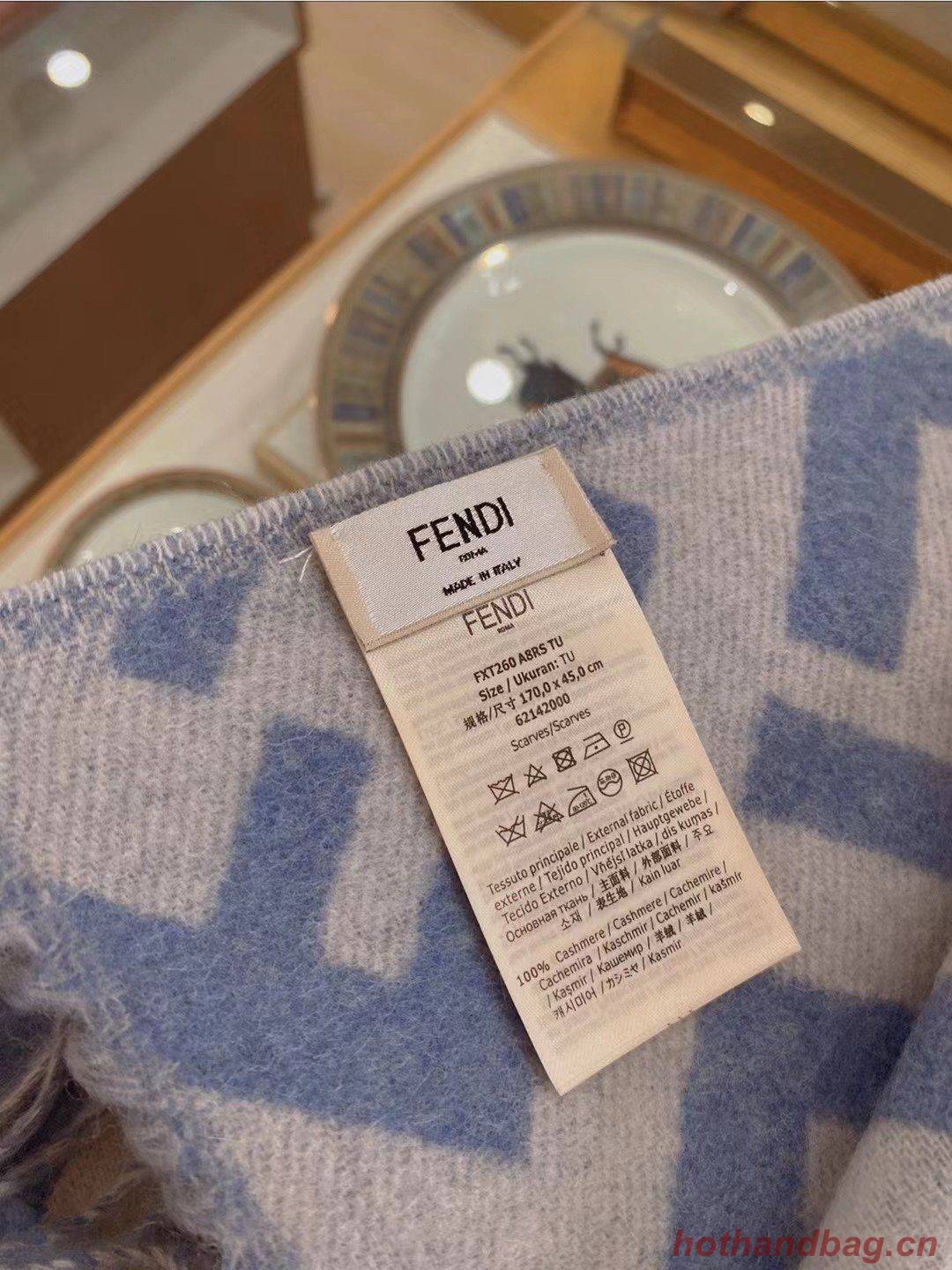 Fendi Scarf F00022 Fendi Scarf F00022