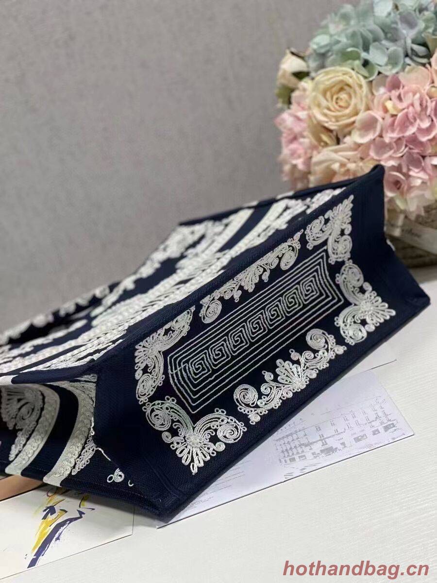 DIOR BOOK TOTE Embroidery C1211L