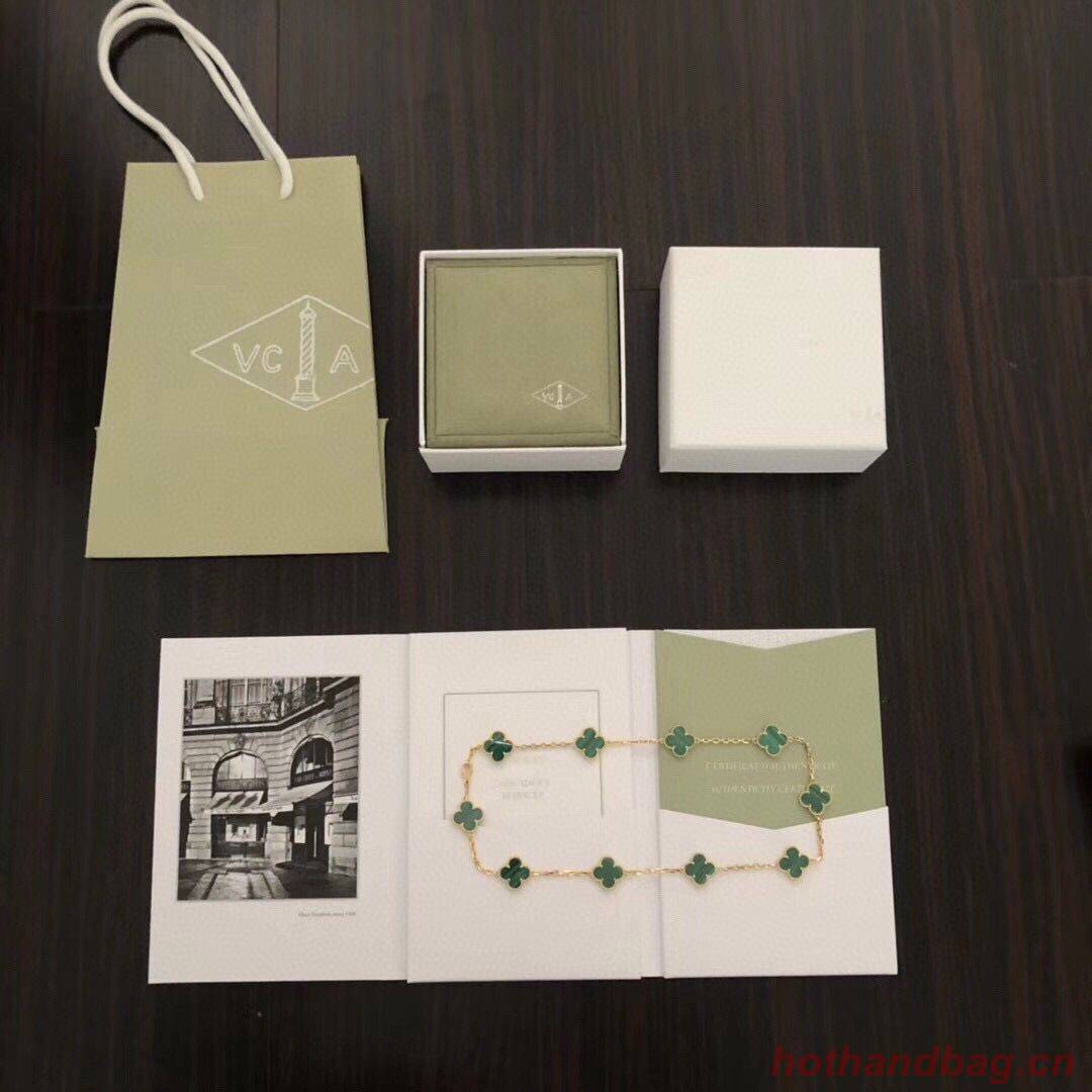 Van Cleef & Arpels Necklace VCA3235 Green Van Cleef & Arpels Necklace VCA3235 Green