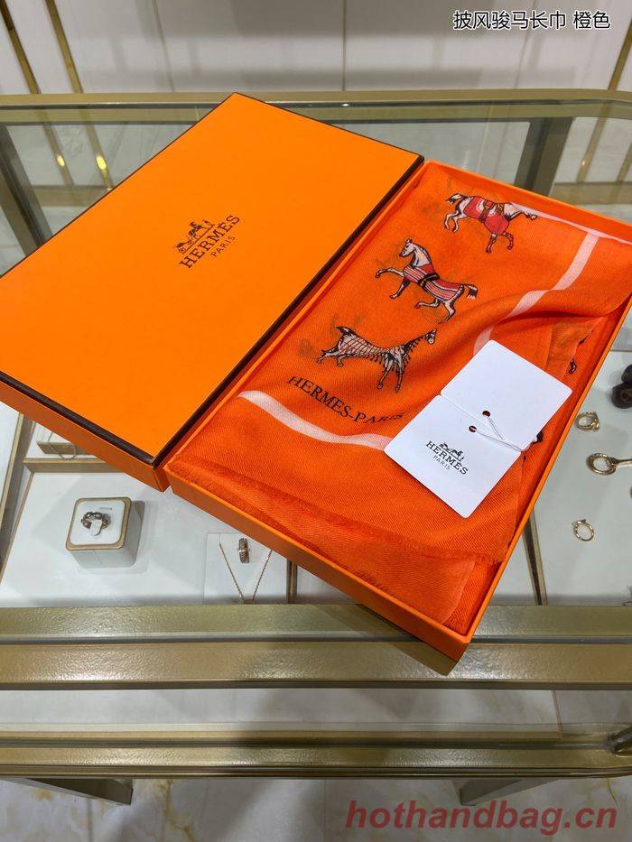 Hermes Scarf HEC00100 Hermes Scarf HEC00100