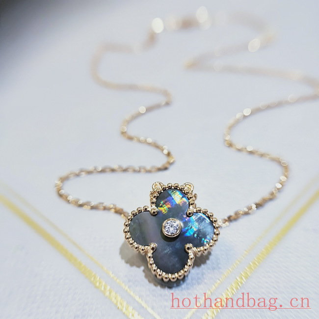 Van Cleef & Arpels Necklace CE12096 Van Cleef & Arpels Necklace CE12096