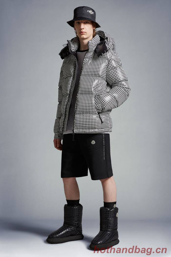 Moncler Top Quality Couple Down Coat MOY00213 Moncler Top Quality Couple Down Coat MOY00213