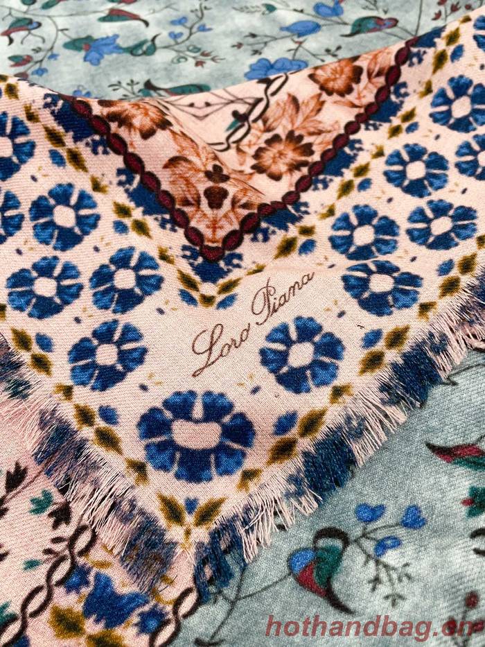 Loro Piana Scarf LPC00021 Loro Piana Scarf LPC00021