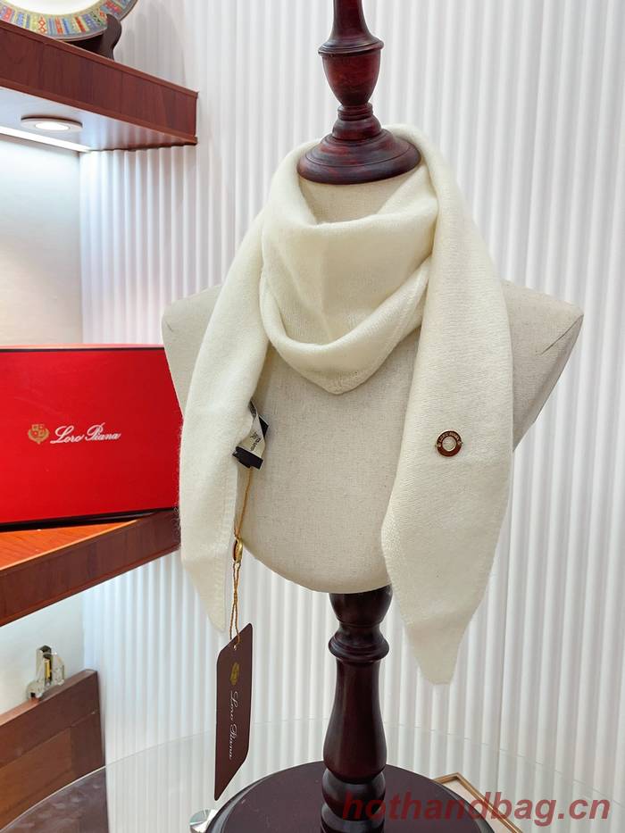 Loro Piana Scarf LPC00033 Loro Piana Scarf LPC00033