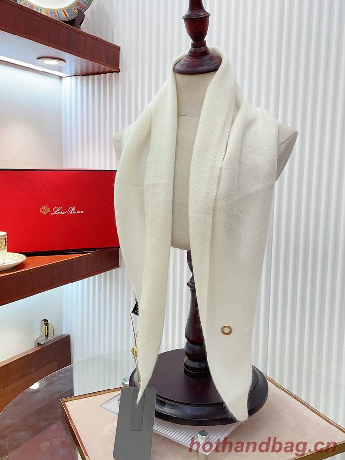 Loro Piana Scarf LPC00033 Loro Piana Scarf LPC00033