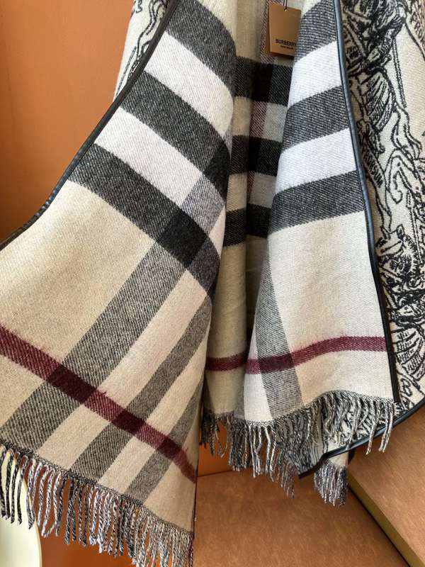 Burberry Cloak BBC00202 Burberry Cloak BBC00202