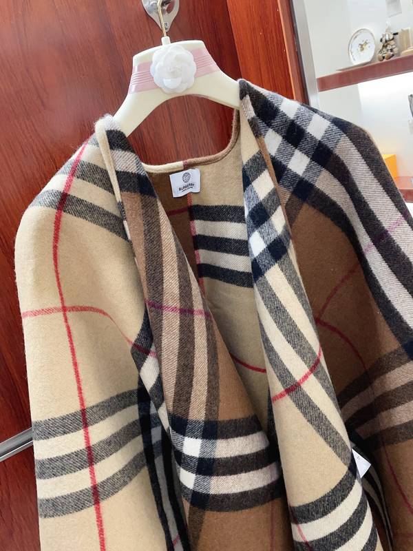 Burberry Cloak BBC00204 Burberry Cloak BBC00204