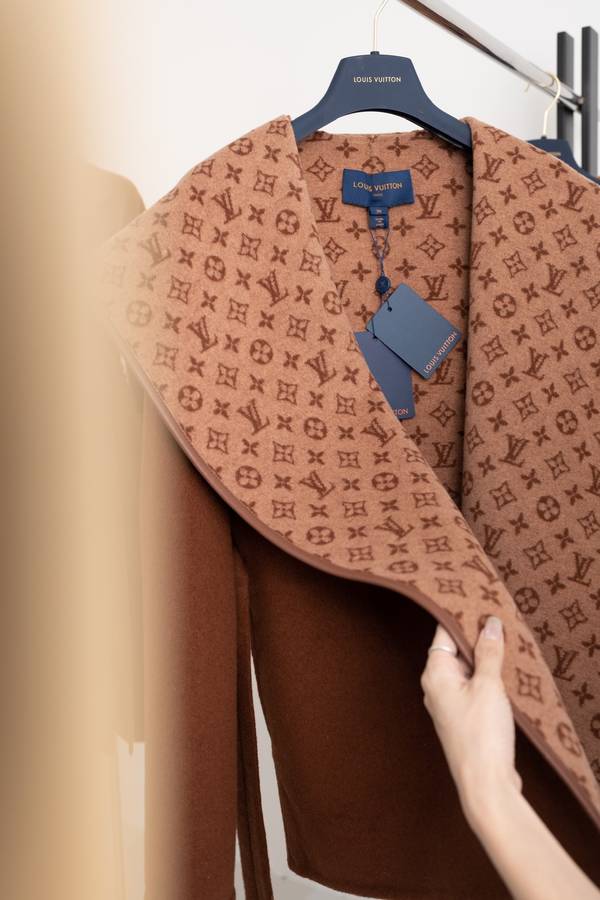 Louis Vuitton Top Quality Overcoat LVY00041 Louis Vuitton Top Quality Overcoat LVY00041