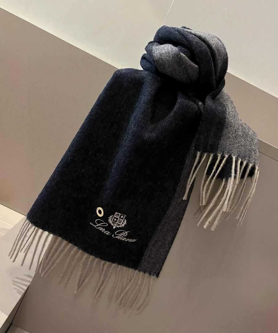 Loro Piana Cashmere Scarf LPS50930 Loro Piana Cashmere Scarf LPS50930