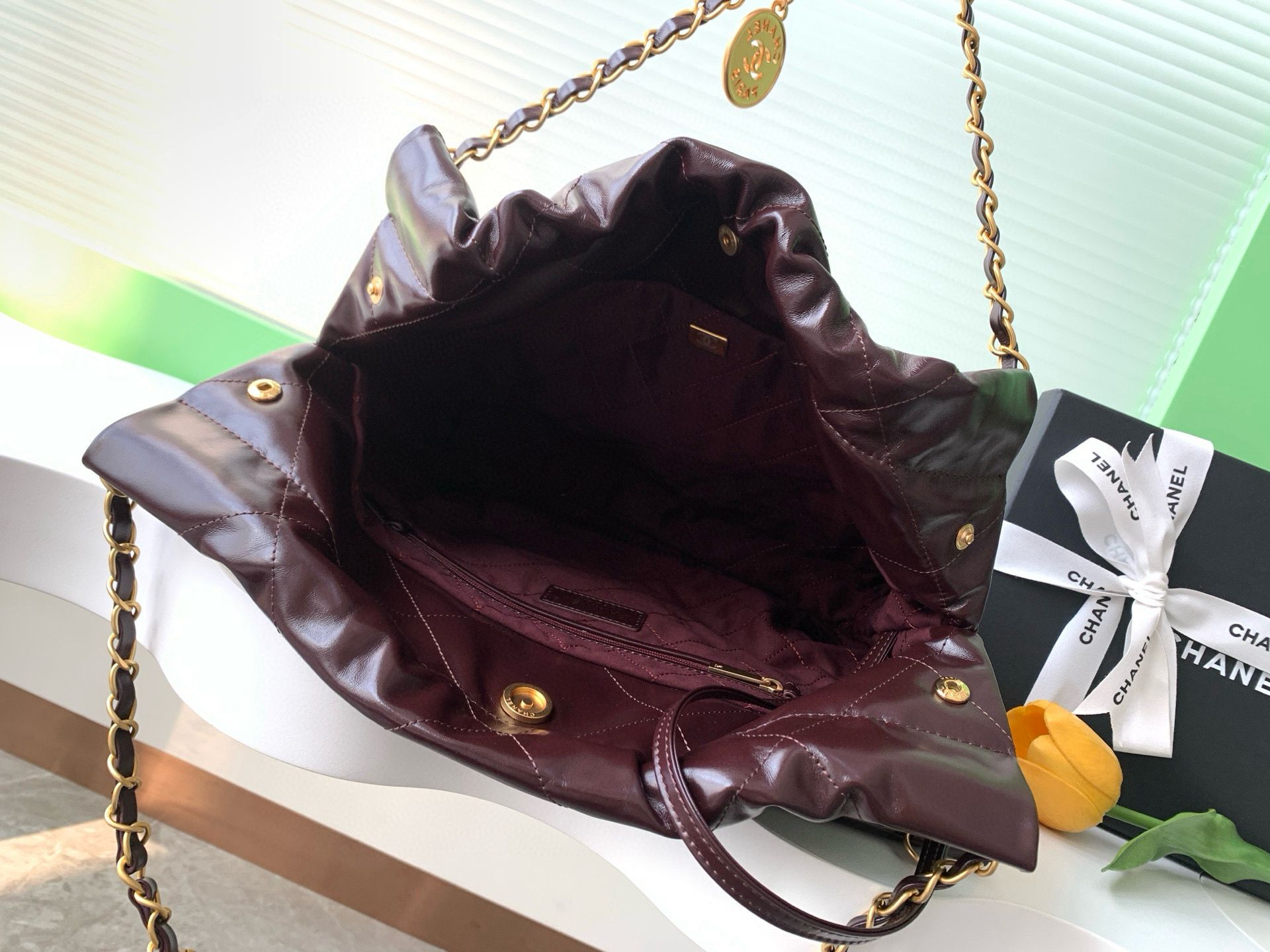 CHANEL 22 MINI HANDBAG AS3260 Dark Brown