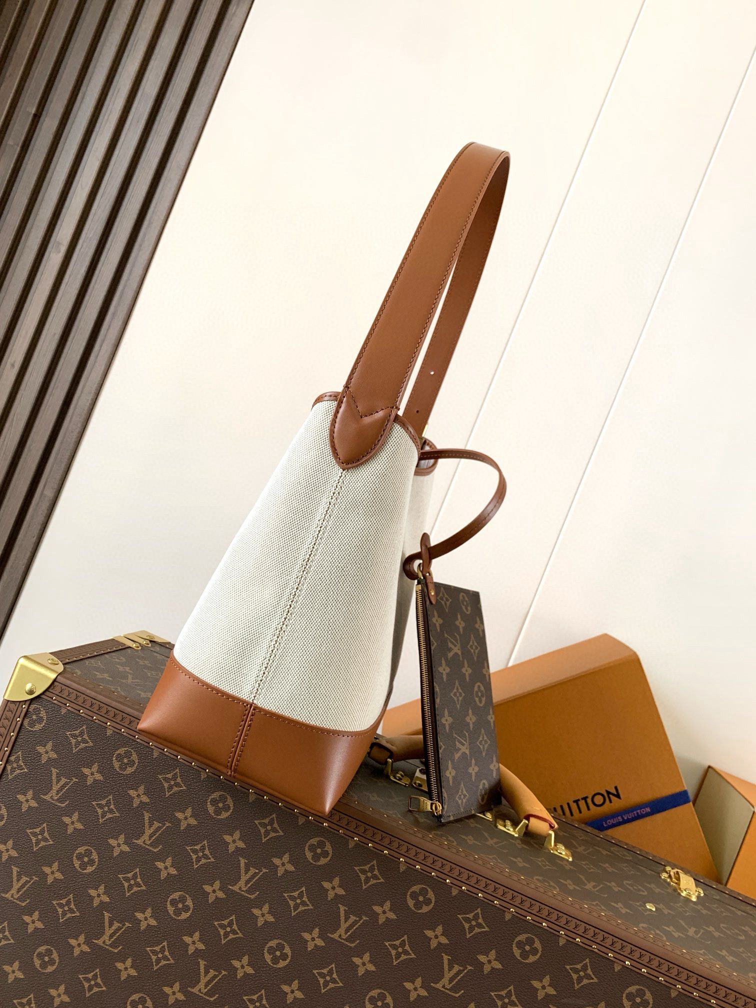 Louis Vuitton Low Key Hobo PM M25468 Brown