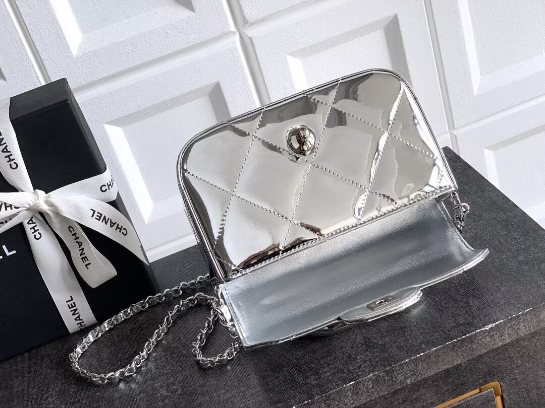 Chanel 25K Original Patent Leather Top Handle Bag  A6320 Silver