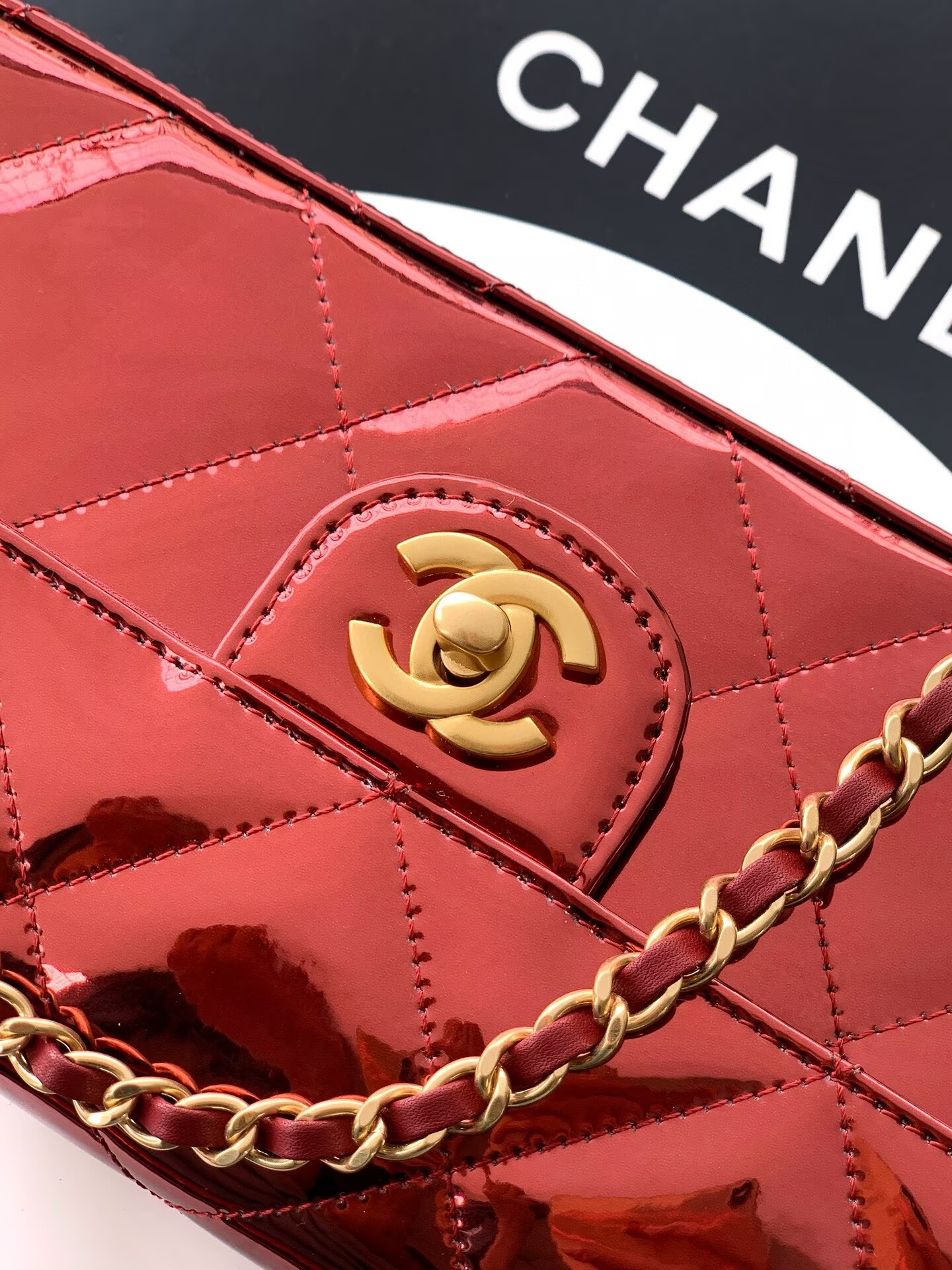 Chanel 25K Original Patent Leather Top Handle Bag A6321 Wine Chanel 25K Original Patent Leather Top Handle Bag A6321 Wine