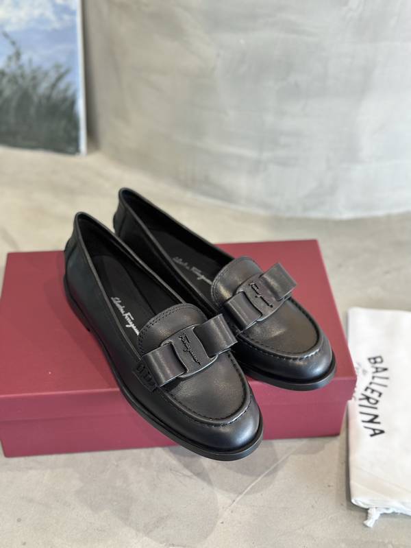 Ferragamo Shoes FMS00096
