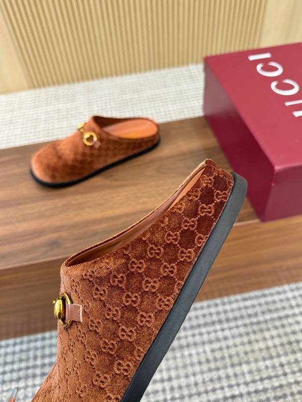 Gucci Shoes GUS00881 Heel 2CM