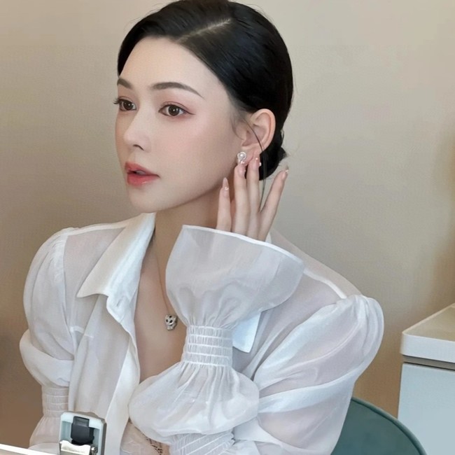 Cartier necklace CE81637