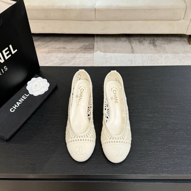 Chanel Embroidered Cotton 69878-4