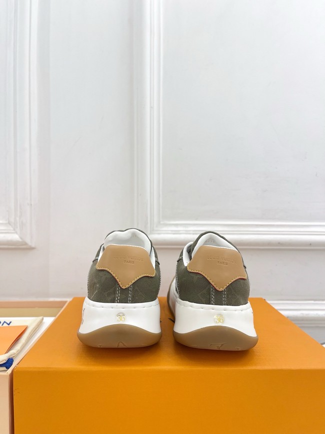 Louis Vuitton Trainer Sneaker 87213-3