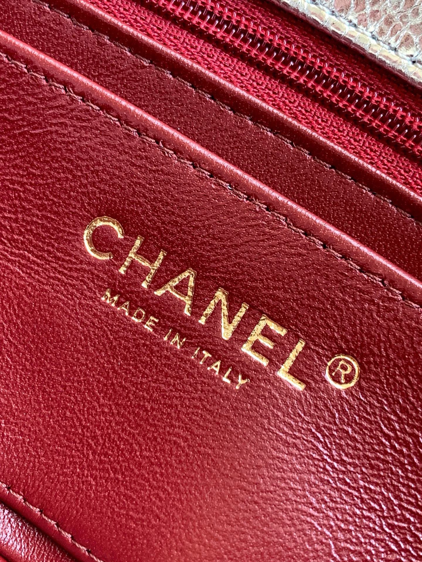 Chanel Original Leather 26X C6044 Silver Chanel Original Leather 26X C6044 Silver