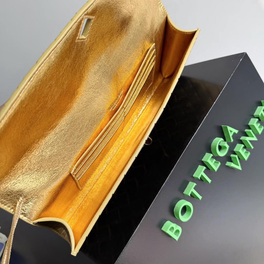 Bottega Veneta Original Twill Leather Long Clutch Andiamo Handle Bag 741511 Gold 