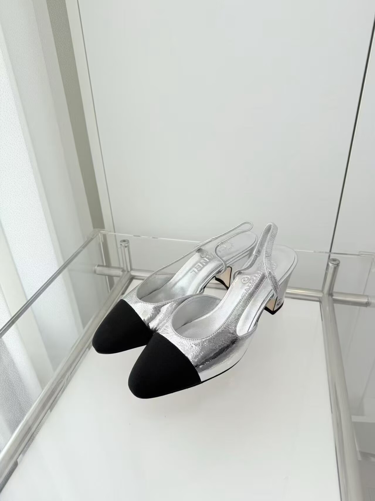 Chanel Sandals Calfskin Shoes 6.5CM Heels 63013 Silver Chanel Sandals Calfskin Shoes 6.5CM Heels 63013 Silver
