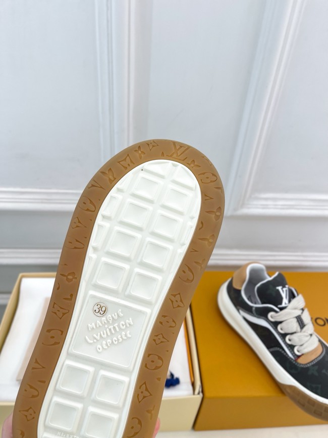 Louis Vuitton Trainer Sneaker 35963-8