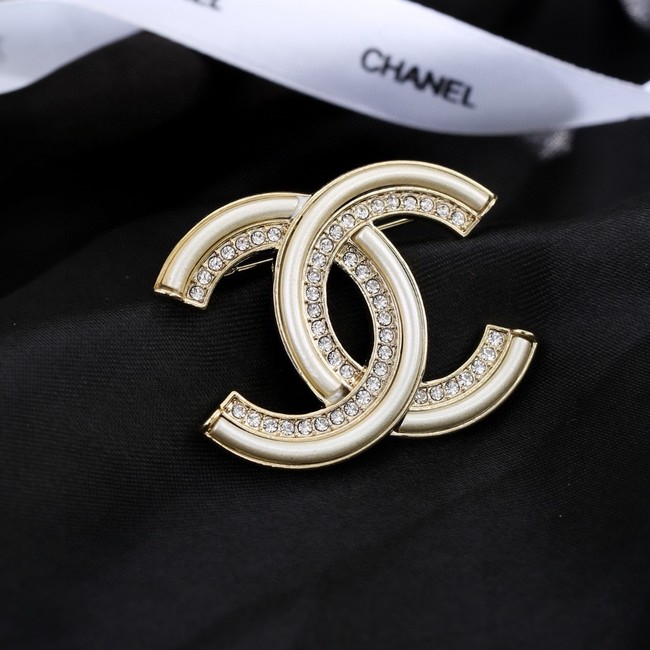 Chanel brooch CE81923