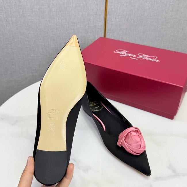 Roger Vivier flats 35979-4