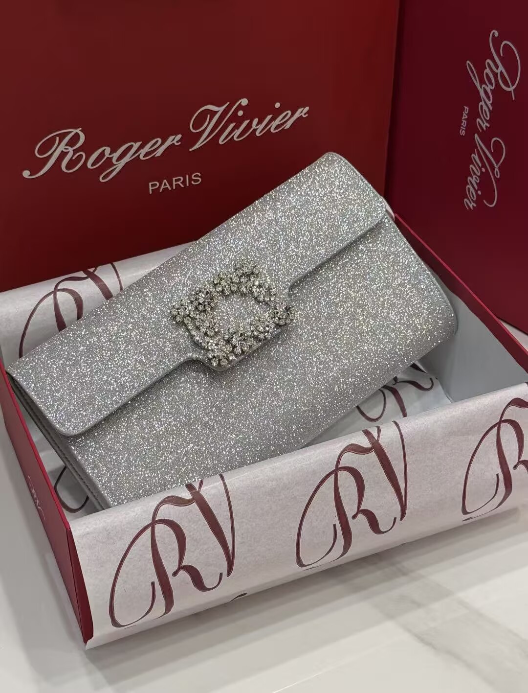 Roger Vivier Clutch Handbag V30261 Silver Roger Vivier Clutch Handbag V30261 Silver