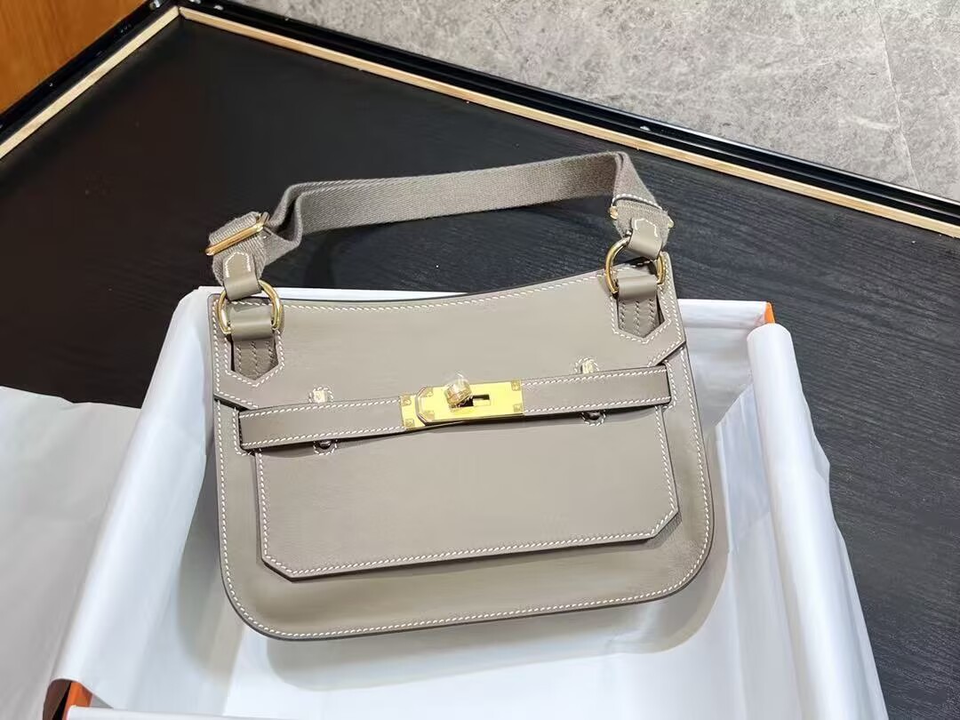 Hermes Jypsiere 31CM Shoulder Bag Calfskin Leather H0880 gold tone Hermes Jypsiere 31CM Shoulder Bag Calfskin Leather H0880 gold tone