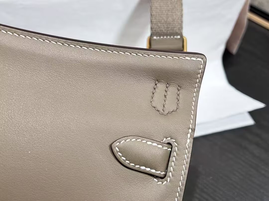 Hermes Jypsiere 31CM Shoulder Bag Calfskin Leather H0880 gold tone Hermes Jypsiere 31CM Shoulder Bag Calfskin Leather H0880 gold tone